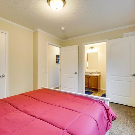 Family Home In Rapid City About 4 Mi To Torch Lake! Esterno foto