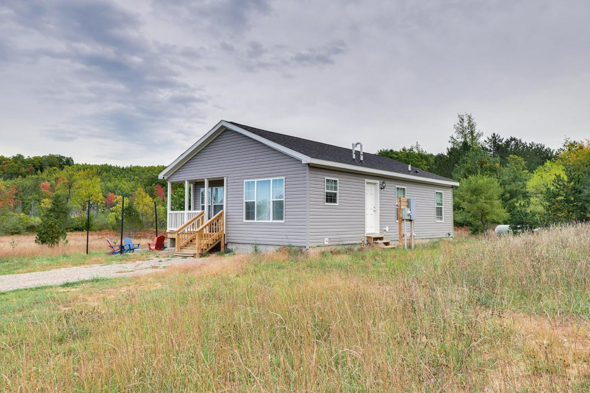 Family Home In Rapid City About 4 Mi To Torch Lake! Esterno foto